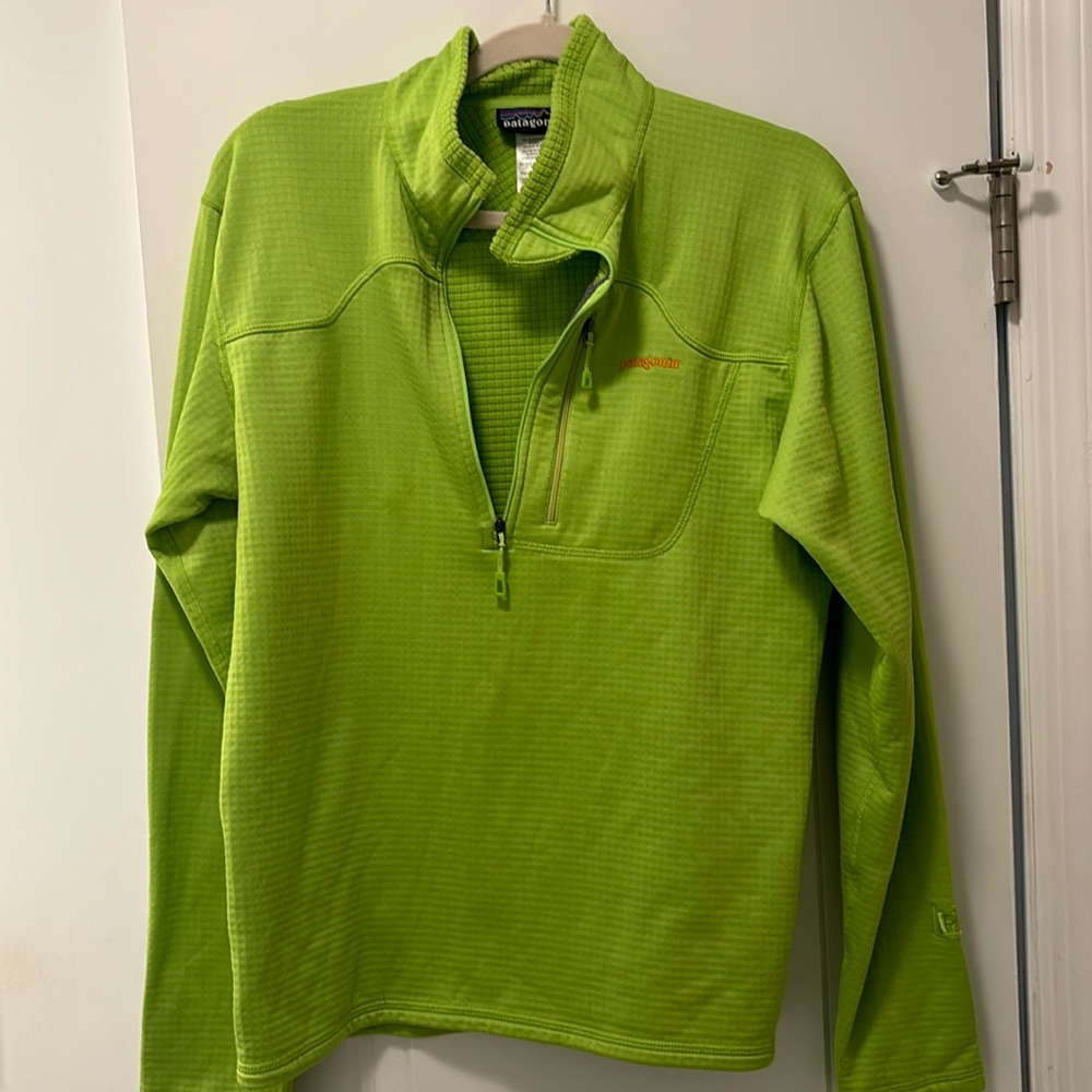 Patagonia lime green pullover 3/4 zip up